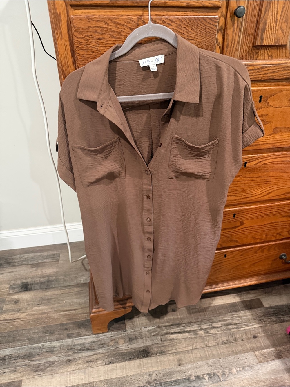 She + Sky Brown Short-Sleeve Button-Down Shirt